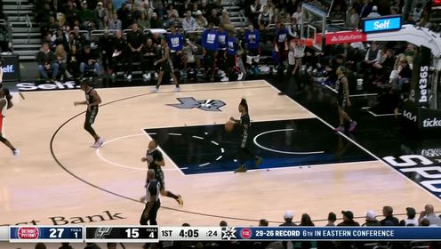 CC25+12 杜伦扣篮扣到爽 凯尔登13中11 活塞3人20+大胜马刺