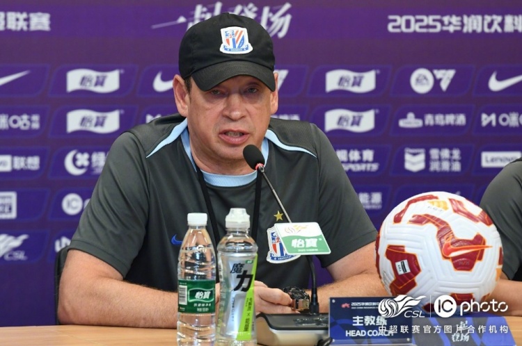 斯卢茨基：如果我们志向远大，不可能把未来命运依赖于一两名队员