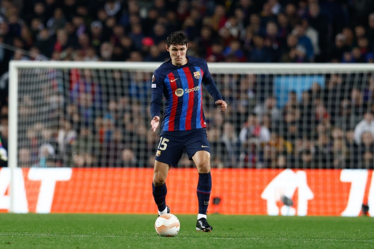 世体：为确保霍安-加西亚和尼科注册，巴萨有意出售克里斯滕森