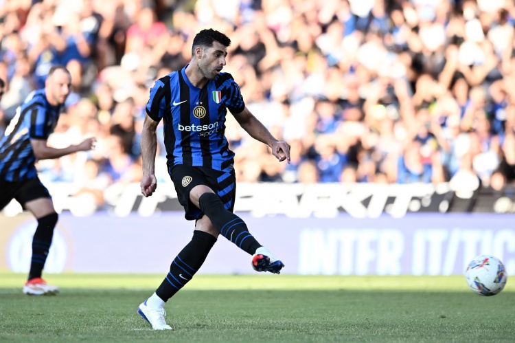 米体：给机会又没把握住，国米赛季结束后将出售塔雷米和阿斯拉尼