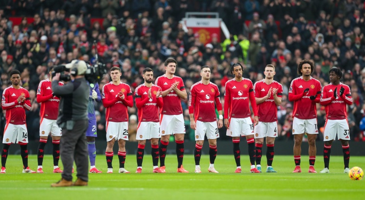 镜报：曼联的季前赛计划影响球员休息时间，这将继续增加球员负担