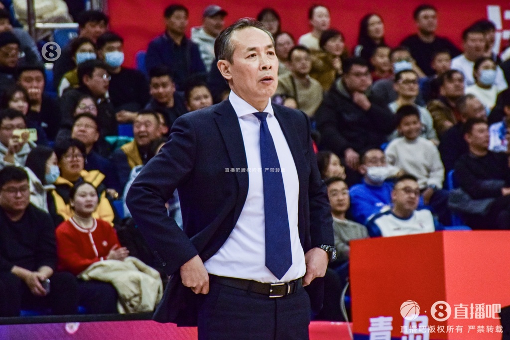 北京需尽快适应新外籍裁判的吹罚尺度 并警惕孙铭徽的状态反弹