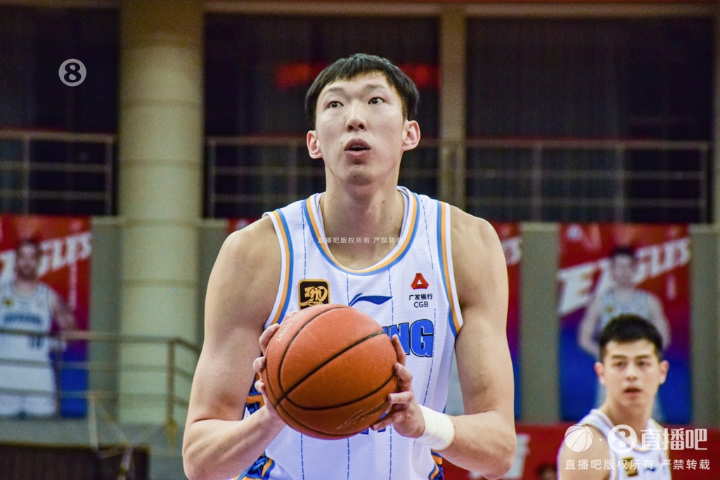 媒体人谈周琦：CBA是否该就球员伤病出台措施？能不能打得有标准