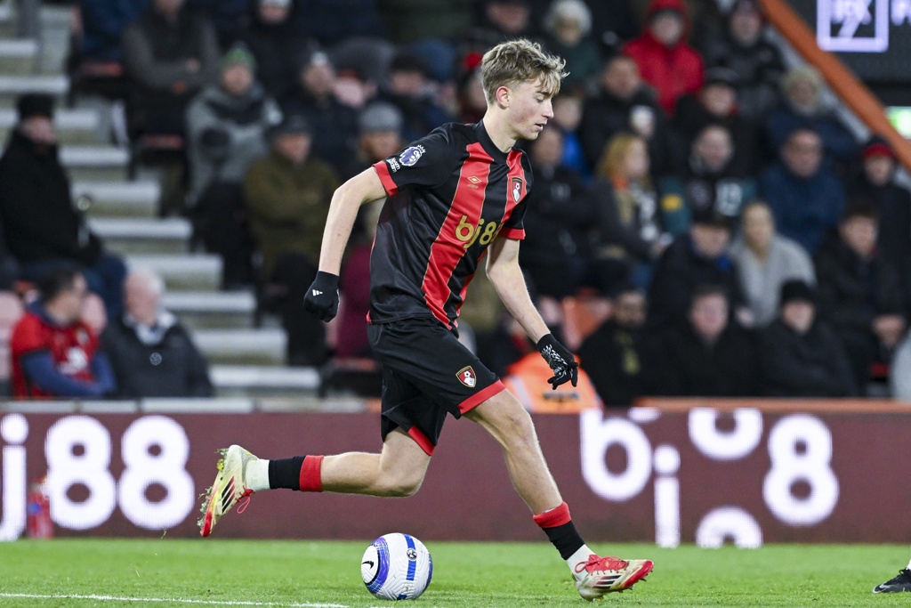 罗马诺：皇马未决定买不买中卫 怀森因此倾向于留英超&车枪军有意