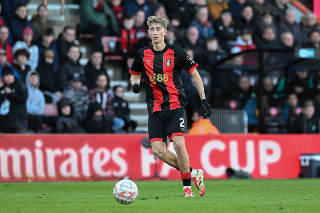 talkSPORT：哈维-阿隆索有意引进怀森，利物浦是球员留英首选