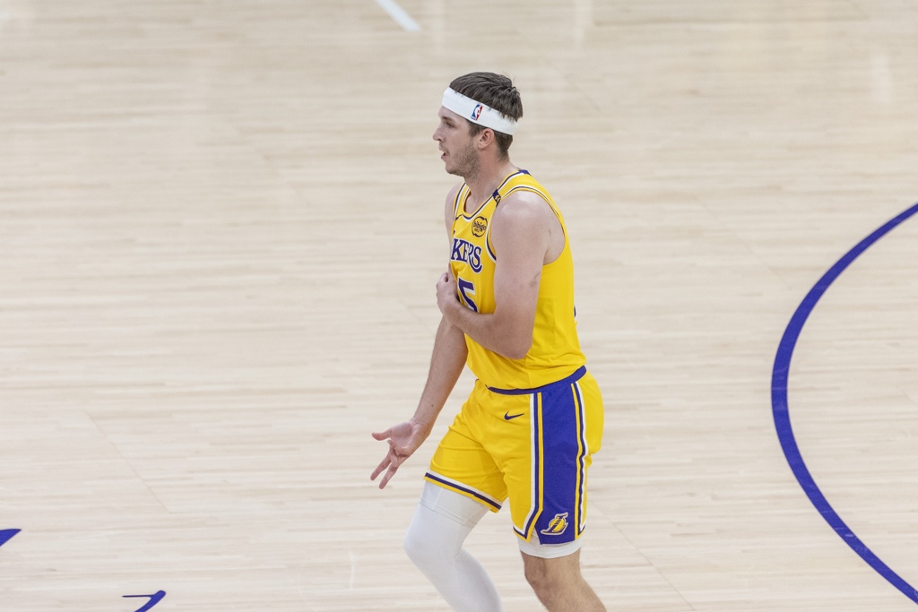 联盟三当家中里夫斯能排第几位 夸一句最具性价比不过分吧？