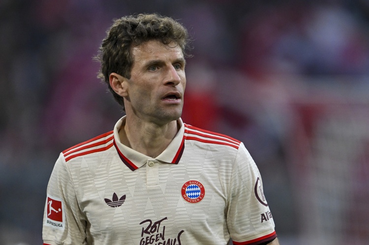 埃贝尔：拜仁会和穆勒交流，平静地商议他的续约问题