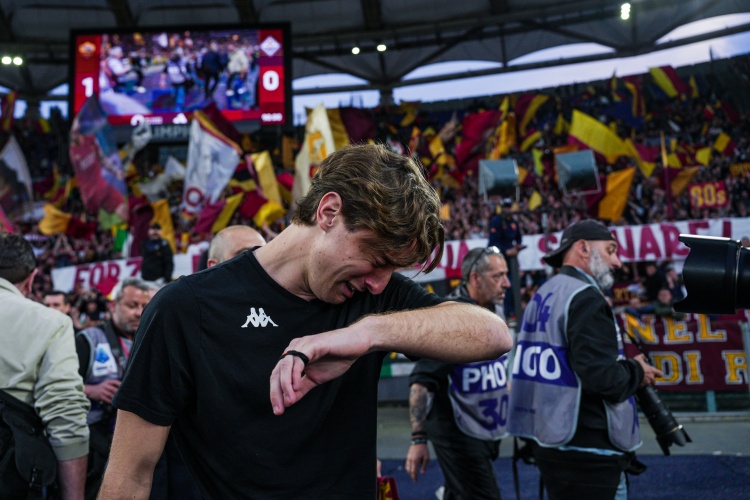 罗马体育报：因植入皮下除颤器，博维暂时无法回归意甲赛场